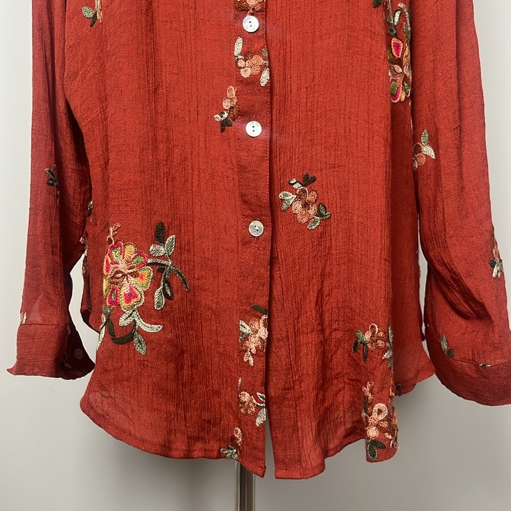 Fig & Flower Rust Floral Embroidered Blouse / SZ L - Picture 3 of 12